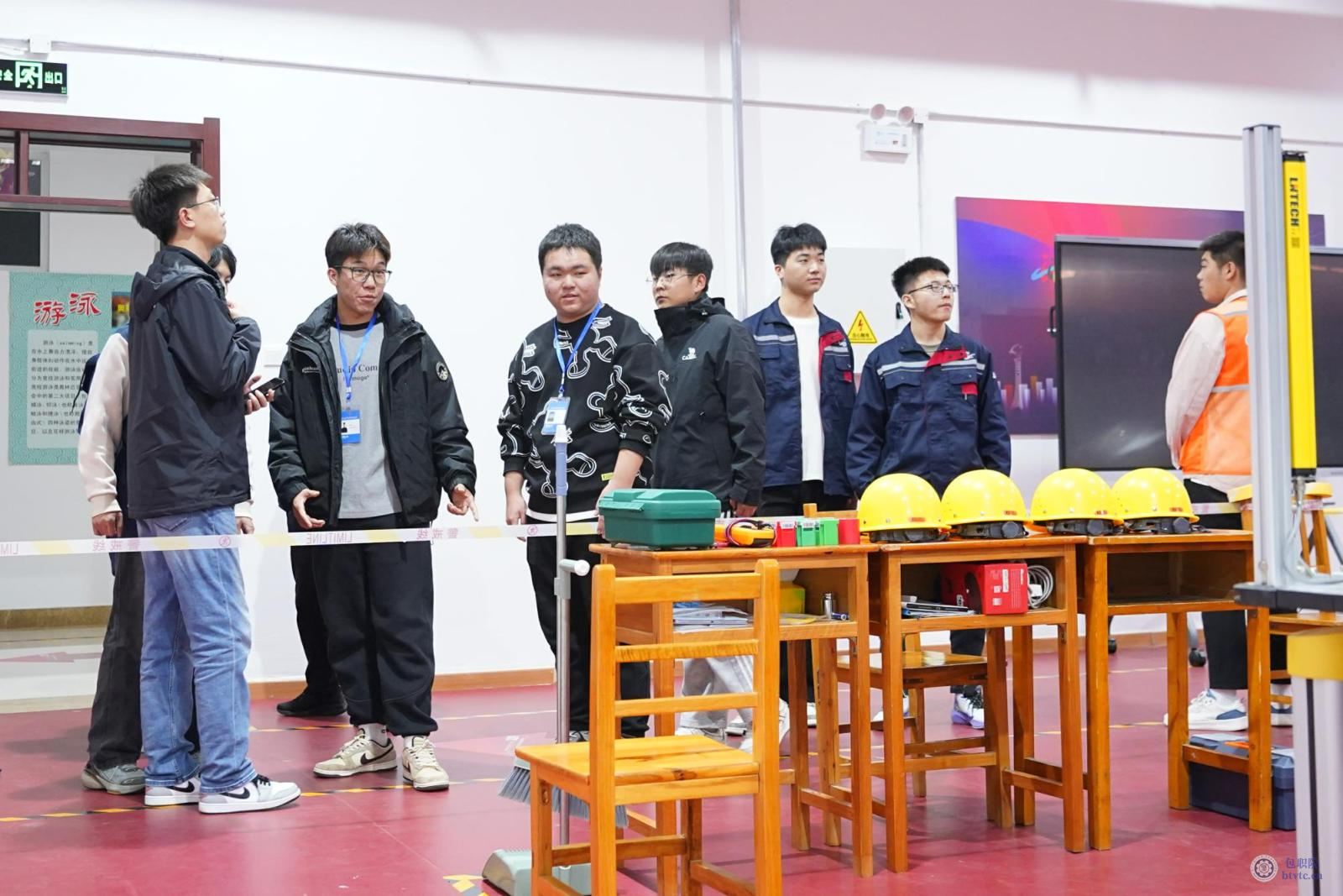 现场3.jpg 现场3.jpg